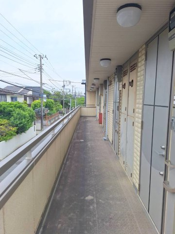 メープルガーデン松が岡のロビー