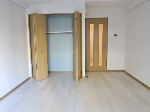 ダイヤマンションの洋室