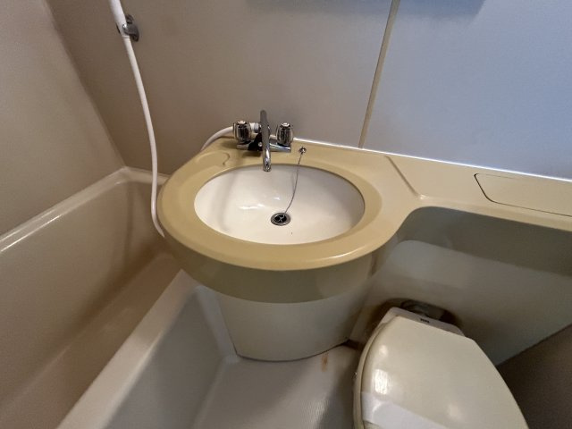 コスミックの洗面所