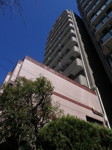 ロイヤルグリーン本郷の外観