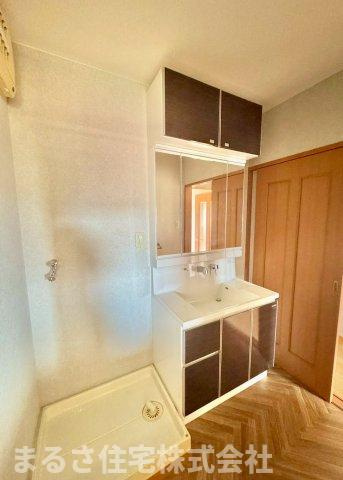 プレッソ城ヶ崎壱番館の洗面所