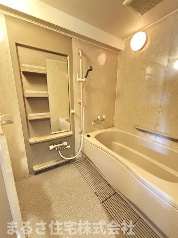 プレッソ城ヶ崎壱番館の浴室