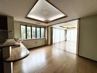 【居間・リビング】 | 日立市東大沼町　鉄金コンクリート造戸建て