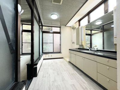 【独立洗面台】 | 日立市東大沼町　鉄金コンクリート造戸建て