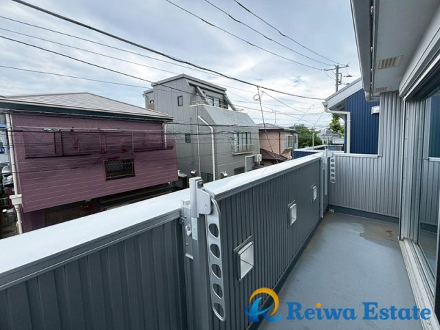 中古戸建　茅ヶ崎市十間坂2丁目のバルコニー