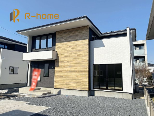 水戸市吉沢町1期　新築戸建て　2号棟の外観|ご予約を頂ければ、『平日』はもちろん『早朝』や『夜間』もご見学可能です♪お気軽にお申し付けください♪