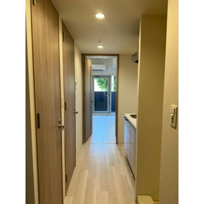 【玄関】 | グランカリテ北大阪リヴィエ | 明るい玄関です