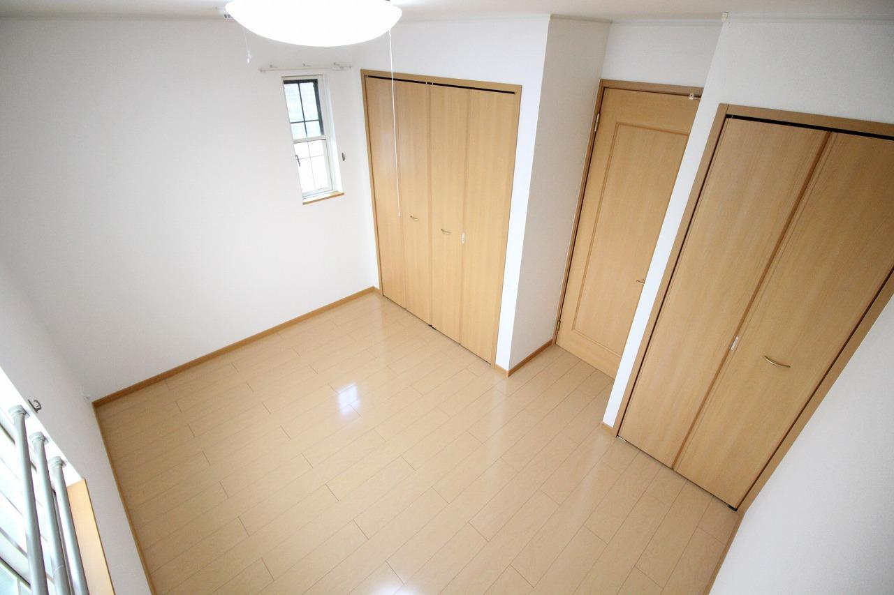イル・セレーノの寝室|※お部屋により仕様が異なる場合があります。