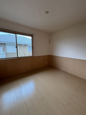 【洋室】 | ロイヤル倉治C棟