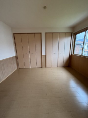 【洋室】 | ロイヤル倉治C棟