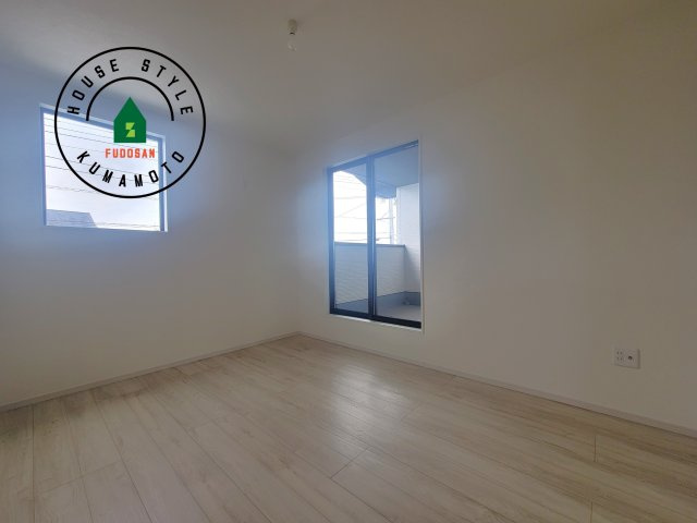 菊池郡大津町第3-2棟（1号棟）　の寝室|主寝室には収納力に優れたクローゼットがありますので、お部屋もすっきり片付きます。