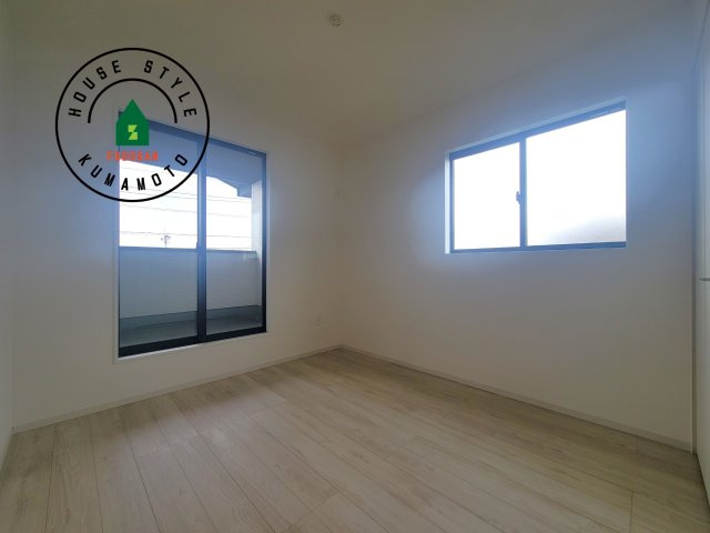 菊池郡大津町第3-2棟（1号棟）　の洋室|採光良好な洋室は全居室、複層ガラスの遮熱効果と断熱効果で、一年中快適に過ごせます。