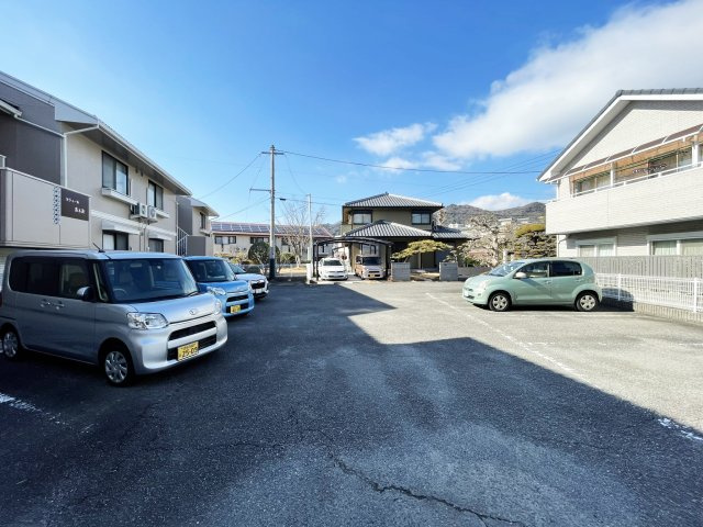 セジュール友ａｎｄ友の駐車場