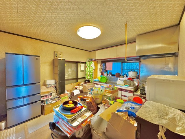 鉾田市野友中古戸建の居間・リビング