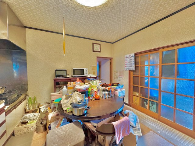 鉾田市野友中古戸建の居間・リビング