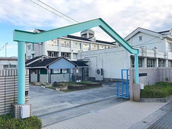 ジュネス新大宮の周辺|小学校「奈良市立佐保川小学校まで588m」