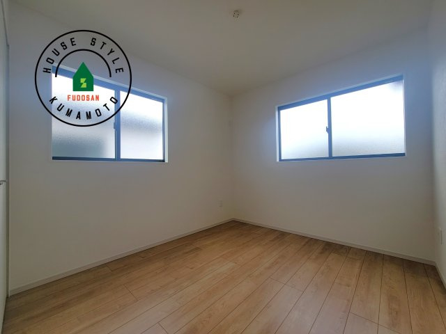 菊池郡大津町第3-2棟（2号棟）　の洋室|採光良好な洋室は全居室、複層ガラスの遮熱効果と断熱効果で、一年中快適に過ごせます。