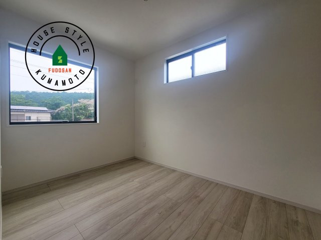 菊池郡大津町第4-1棟（1号棟）　の子供部屋|穏やかな光が差し込む室内には、穏やかな時間が流れます。