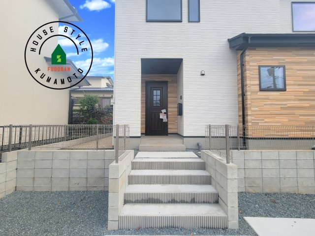 菊池郡大津町第4-1棟（1号棟）　の玄関|おでかけの時も帰った時も、「我が家」を最初に感じでもらえる素敵な空間に。