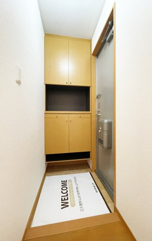 プラザ･ルミエール　Ｃ棟の玄関