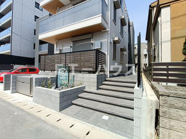 D-SOLACE幕張本郷1丁目のエントランス