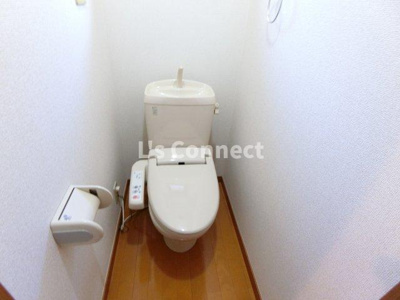 【トイレ】 | ティートレス | 温水洗浄便座付きのトイレ。