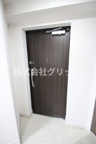 ラフィスタ横浜黄金町の玄関