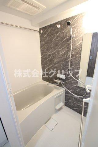 ラフィスタ横浜黄金町の浴室