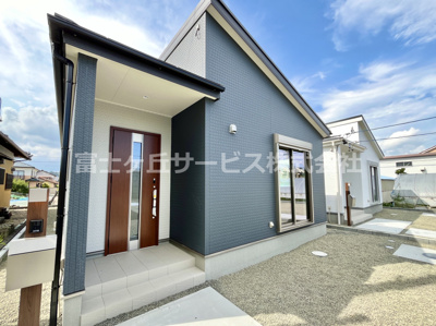 【外観】 | 牧之原市細江 6期 新築一戸建て 1号棟 | 落ち着いた雰囲気の外観です