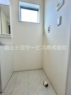 【ランドリースペース】 | 牧之原市細江 6期 新築一戸建て 2号棟 | 洗濯機置き場です