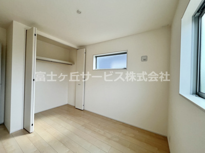 【子供部屋】 | 牧之原市細江 6期 新築一戸建て 2号棟 | 子供部屋としても使い勝手の良いお部屋です