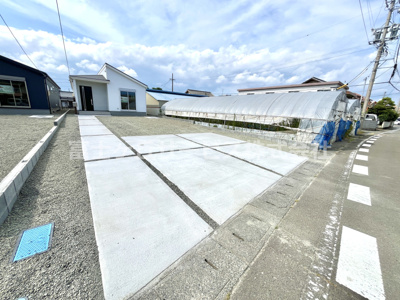 【駐車場】 | 牧之原市細江 6期 新築一戸建て 2号棟 | 3台駐車可能