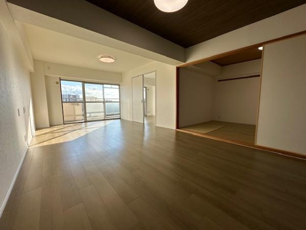 【居間・リビング】 | 香里ヶ丘グランドハイツ