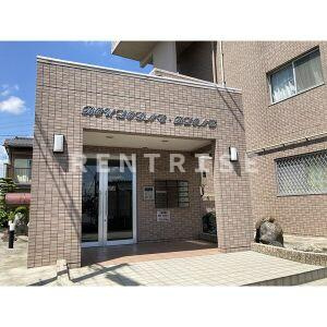 Boulogne Blondの玄関