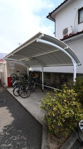 ドゥムールストレチアのエントランス