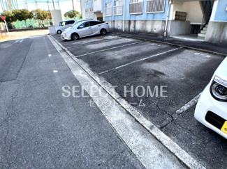 【駐車場】