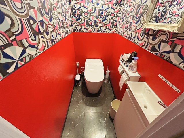 K8ビルのトイレ