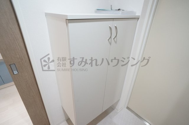 ONLYONE川西小戸の玄関