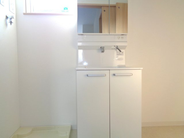 Garance Bの独立洗面台