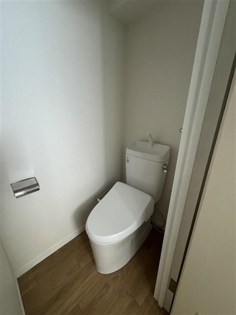 ホワイトマンションのトイレ| 