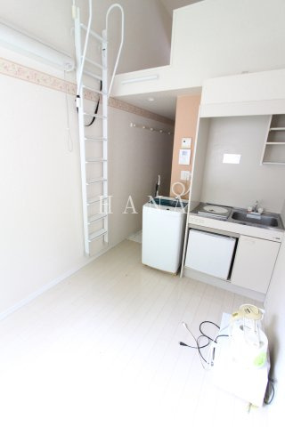 東逸見エキュール・ポアロの居間・リビング