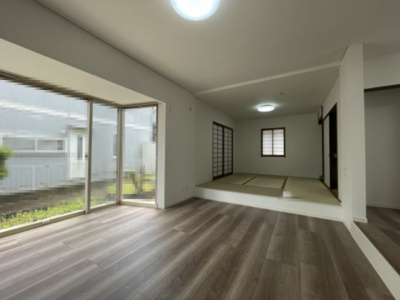 【居間・リビング】 | 大津市清風町11-24　中古戸建