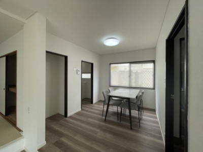 【居間・リビング】 | 大津市清風町11-24　中古戸建