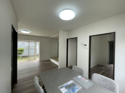【居間・リビング】 | 大津市清風町11-24　中古戸建