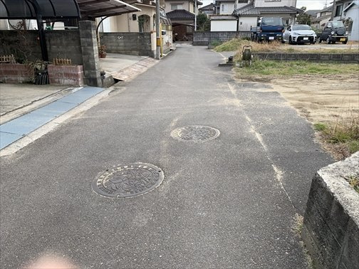 小川土地の前面道路含む現地写真