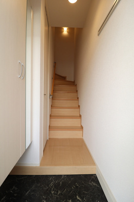 【玄関】 | ルーナ・クレシェンテ