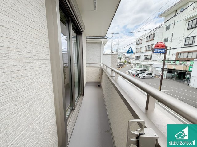 高槻市昭和台町　新築一戸建てのバルコニー|ワイドバルコニーは洗濯物を干すスペースが広いのでご家族が多くても安心！