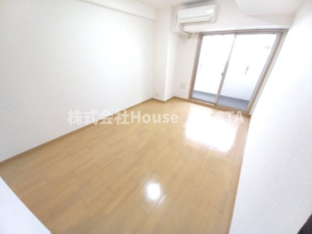 カスタリア三宮の和室