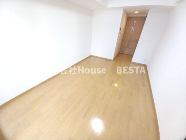 カスタリア三宮の寝室