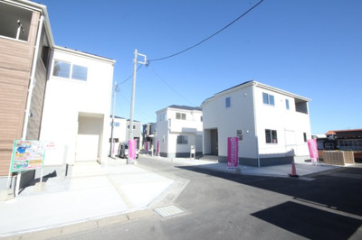 【前面道路含む現地写真】 | 三郷市彦野第3全7棟 7号棟 | 前面道路含む現地写真です